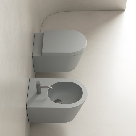 WC and Bidet Rimless wall hung